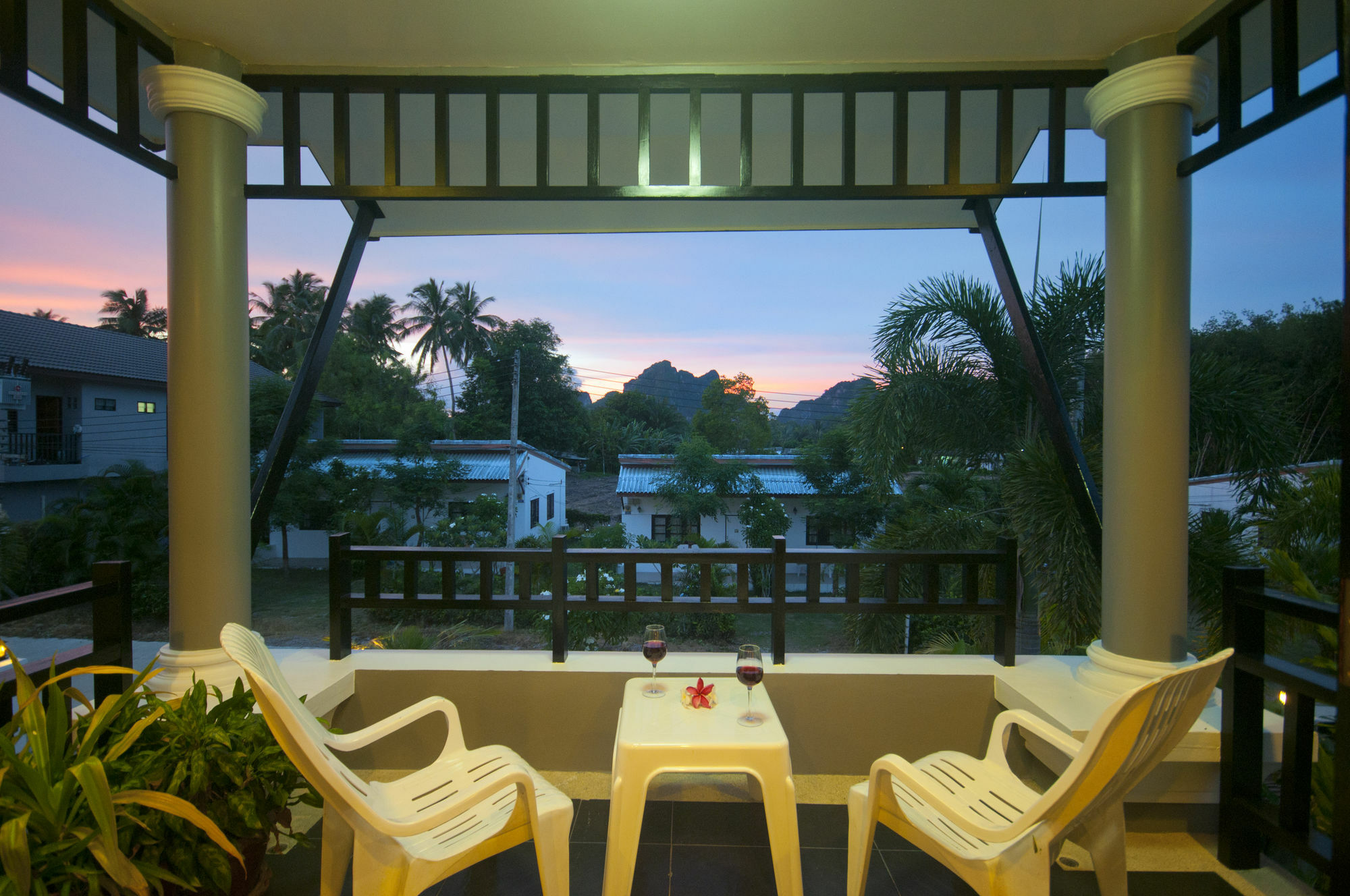 Baan Santhiya Villa 3 ク ラビ エクステリア 写真